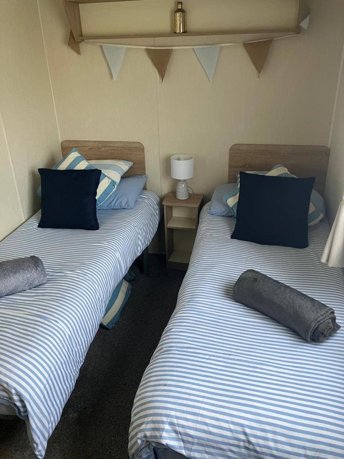 The Hideaway Cabin Seasalter Экстерьер фото