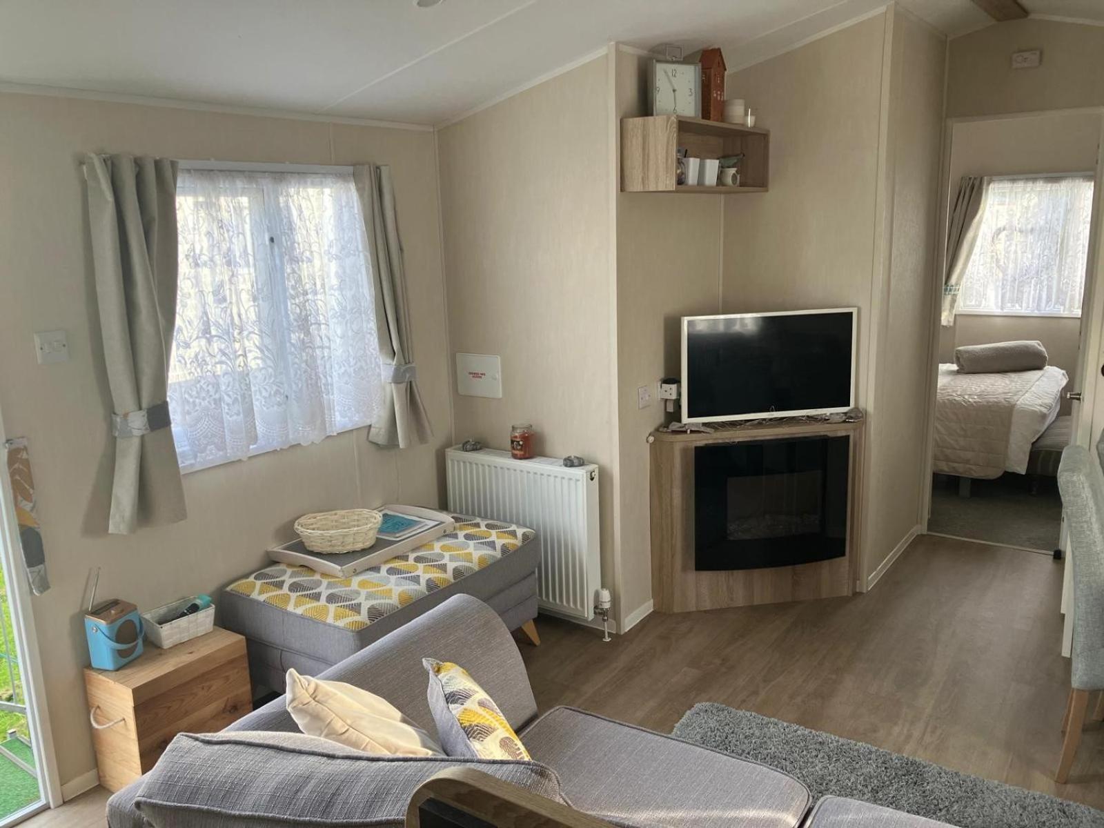 The Hideaway Cabin Seasalter Экстерьер фото